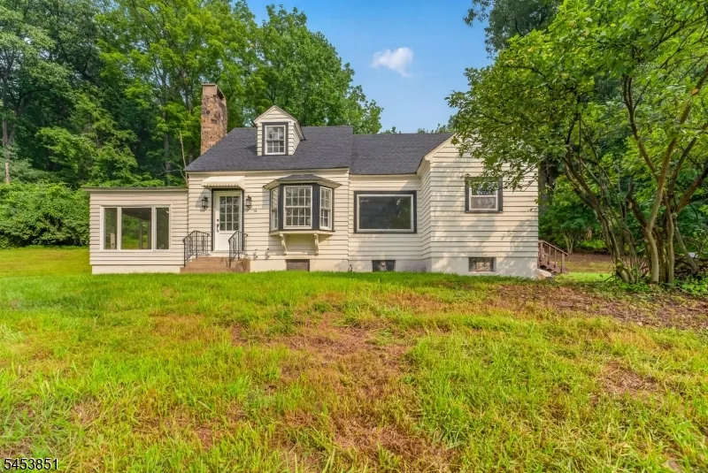 28 Dogwood Ln Washington, NJ 07882