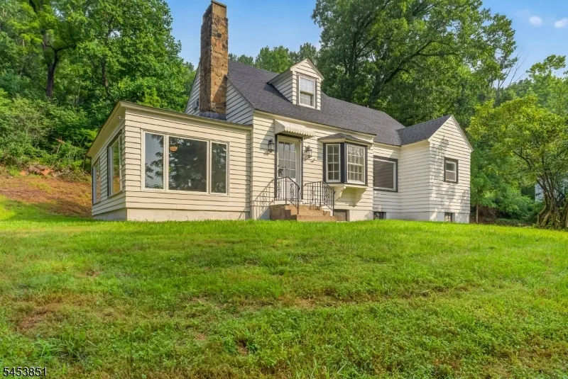 28 Dogwood Ln Washington, NJ 07882