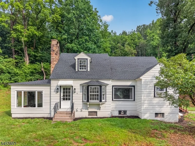 28 Dogwood Ln Washington, NJ 07882