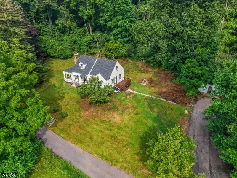 28 Dogwood Ln Washington, NJ 07882