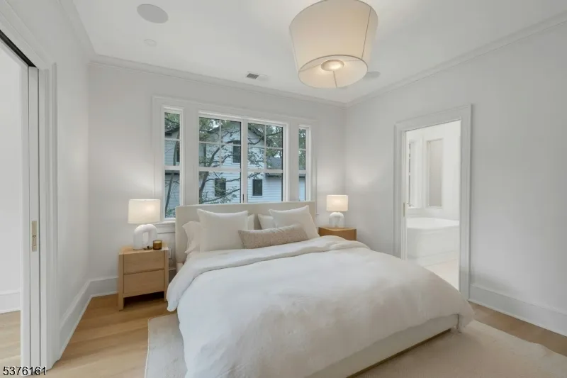 82 Watchung Ave Montclair, NJ 07043