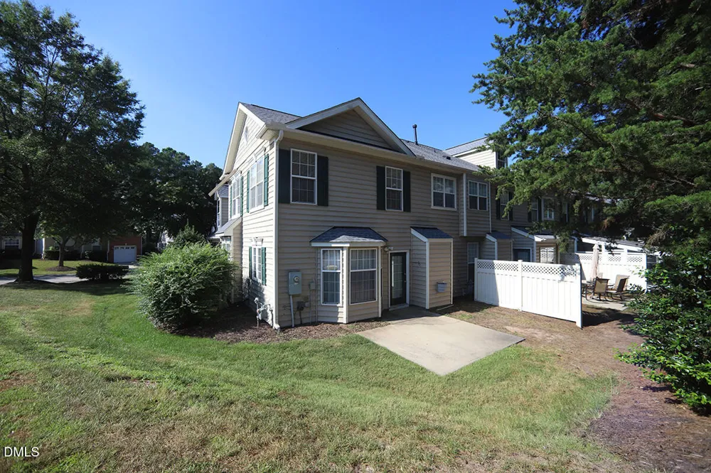 11230 Maplecroft Court Raleigh, NC 27617