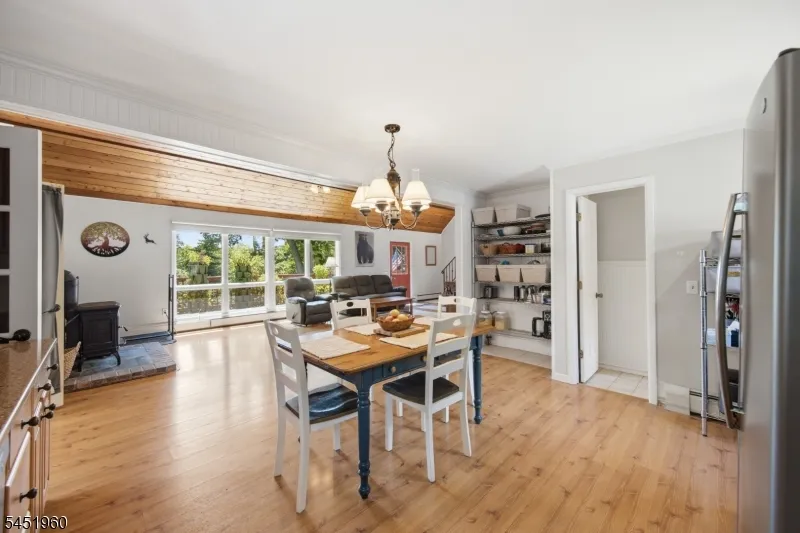 26 Lake Shore Rd W Hardyston, NJ 07460