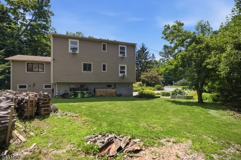 26 Lake Shore Rd W Hardyston, NJ 07460