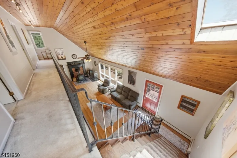 26 Lake Shore Rd W Hardyston, NJ 07460