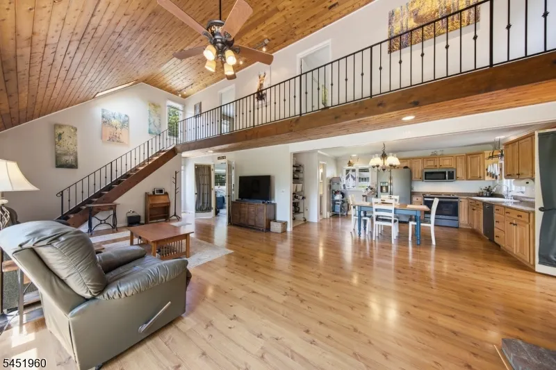 26 Lake Shore Rd W Hardyston, NJ 07460