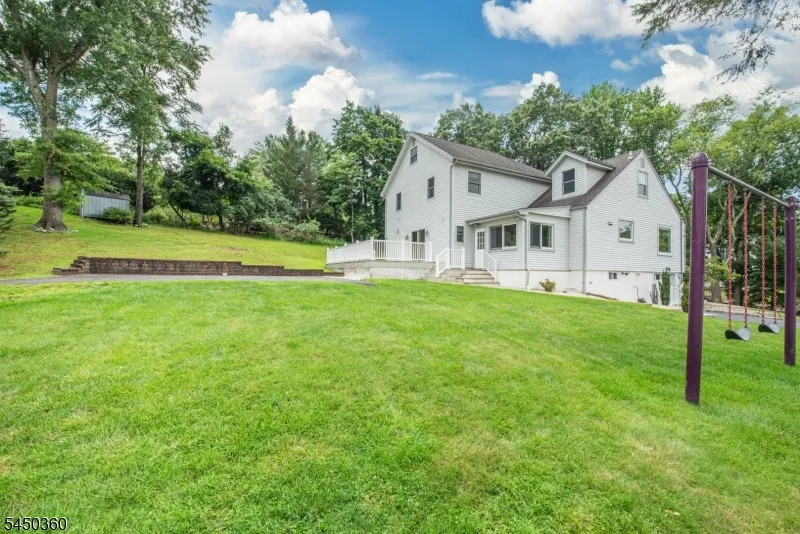 345 Bowden Rd Cedar Grove, NJ 07009