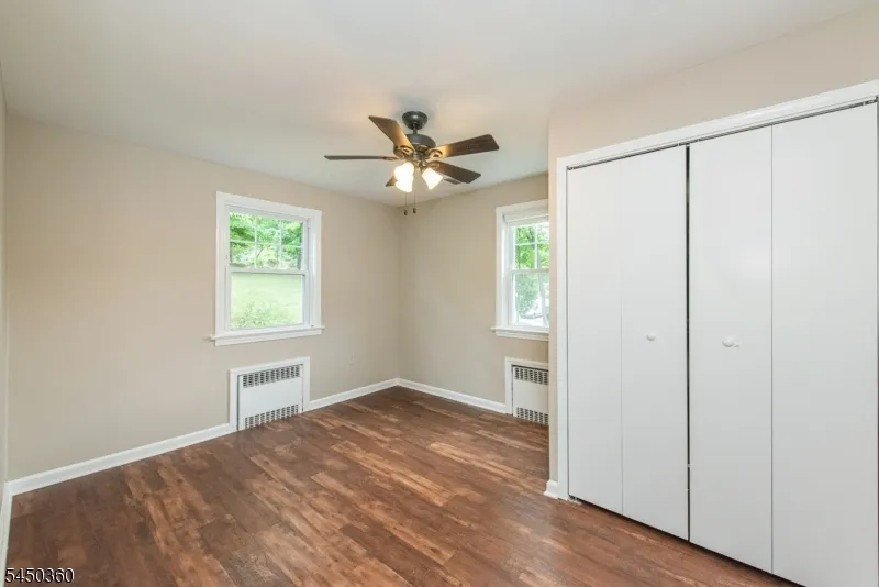 345 Bowden Rd Cedar Grove, NJ 07009