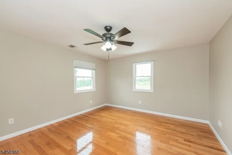 345 Bowden Rd Cedar Grove, NJ 07009