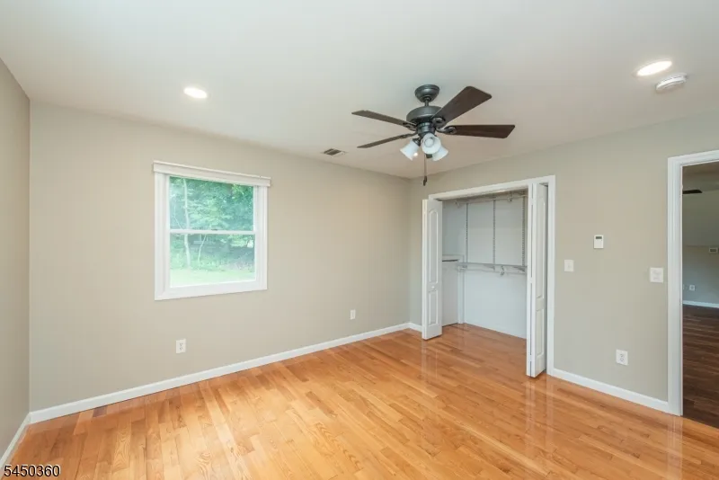 345 Bowden Rd Cedar Grove, NJ 07009