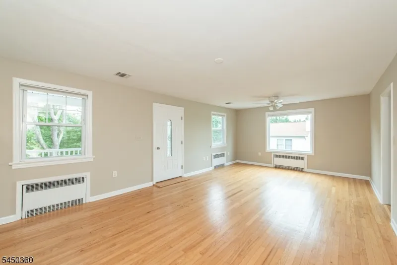 345 Bowden Rd Cedar Grove, NJ 07009