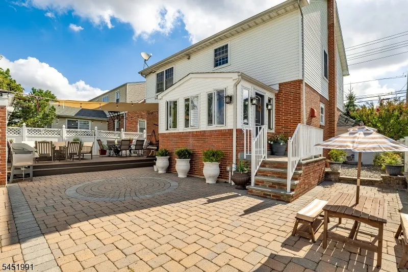 1192 Madison Hill Rd Clark, NJ 07066