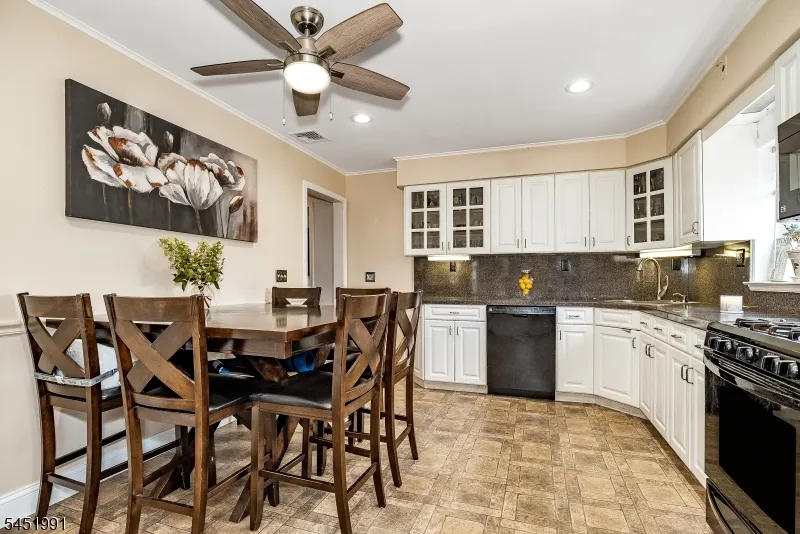 1192 Madison Hill Rd Clark, NJ 07066