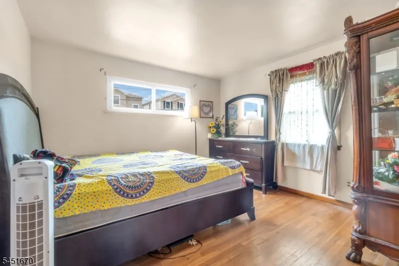 637 Britton St Elizabeth City, NJ 07202