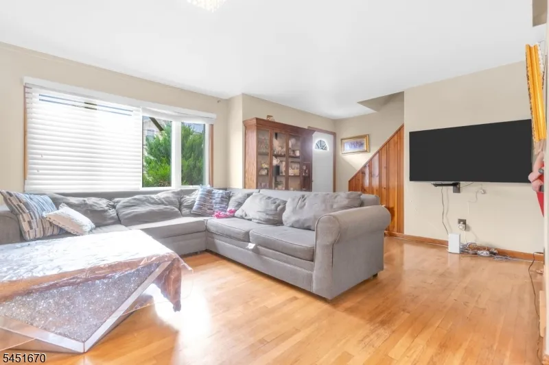 637 Britton St Elizabeth City, NJ 07202