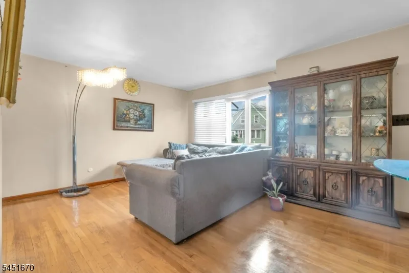 637 Britton St Elizabeth City, NJ 07202