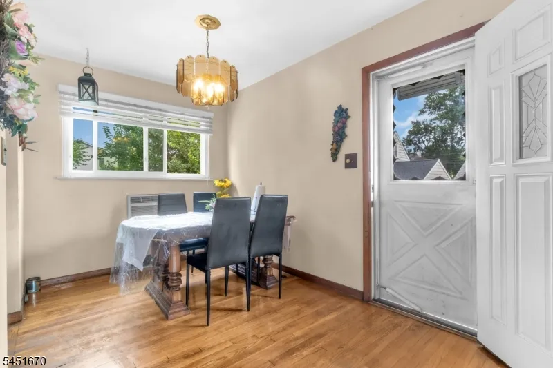 637 Britton St Elizabeth City, NJ 07202