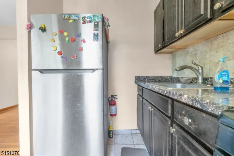 637 Britton St Elizabeth City, NJ 07202