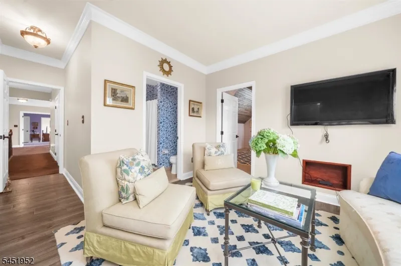 31 Balmoral Dr Alexandria, NJ 08867