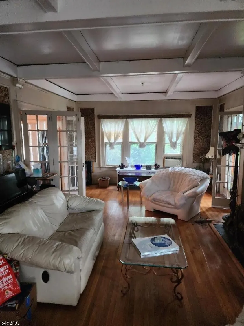 315 18Th Ave Paterson City, NJ 07504