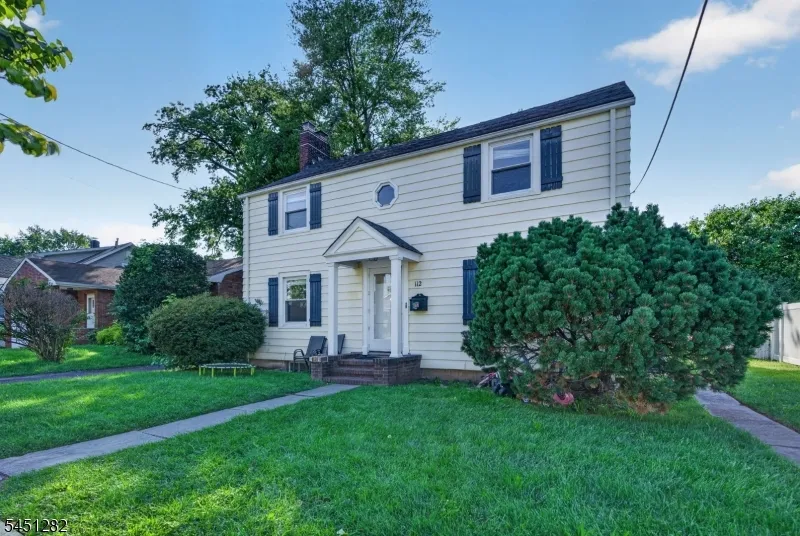 112 Rosewood Ter Linden City, NJ 07036