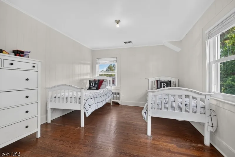 112 Rosewood Ter Linden City, NJ 07036