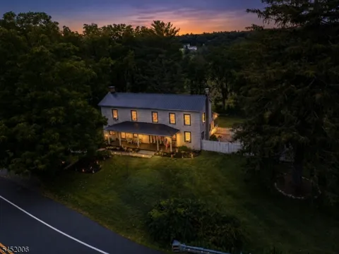 213 Clove Rd