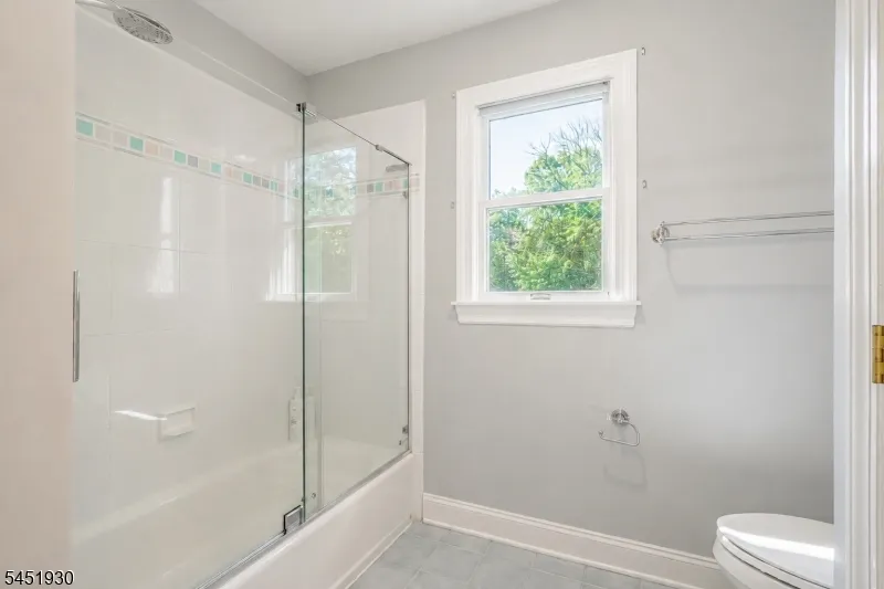 40 Newland Ct Bridgewater, NJ 08807