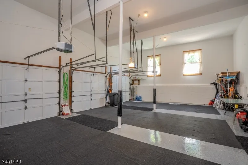 40 Newland Ct Bridgewater, NJ 08807