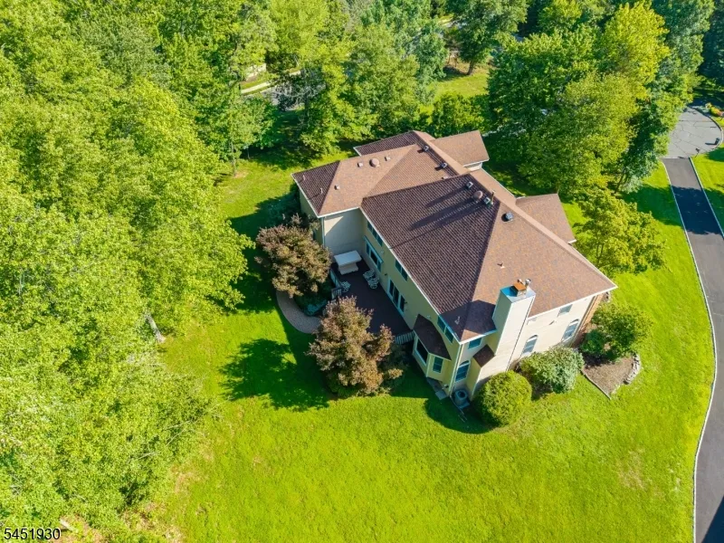 40 Newland Ct Bridgewater, NJ 08807