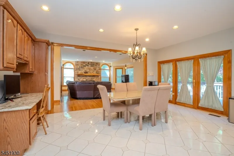 40 Newland Ct Bridgewater, NJ 08807