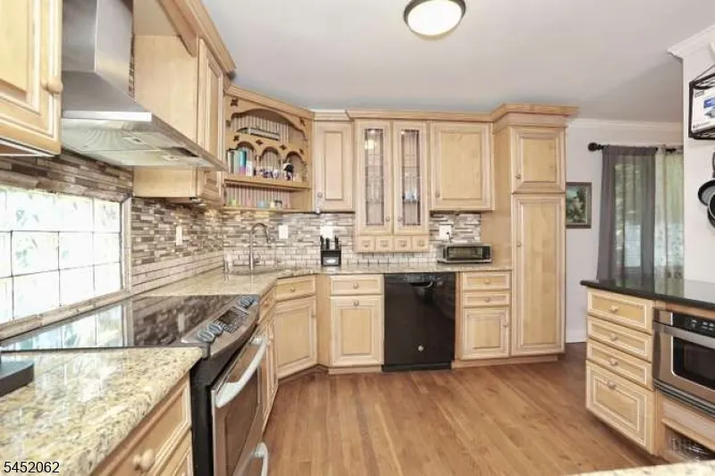 61 Intervale Rd Parsippany-Troy Hills, NJ 07005