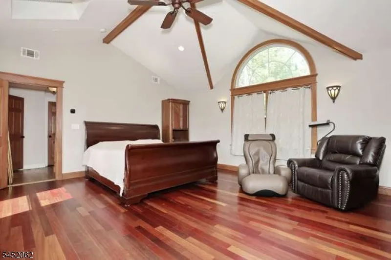 61 Intervale Rd Parsippany-Troy Hills, NJ 07005