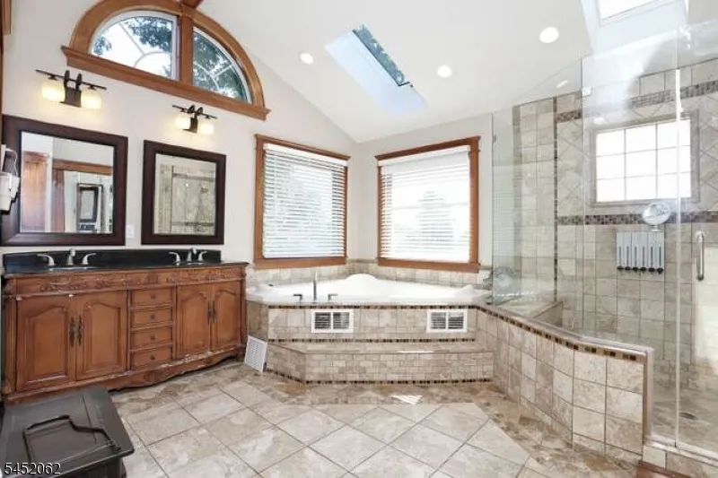 61 Intervale Rd Parsippany-Troy Hills, NJ 07005