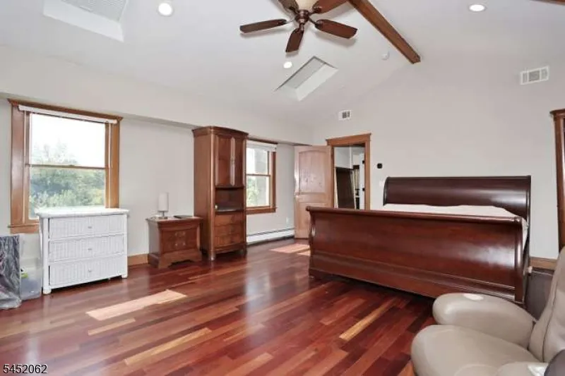 61 Intervale Rd Parsippany-Troy Hills, NJ 07005