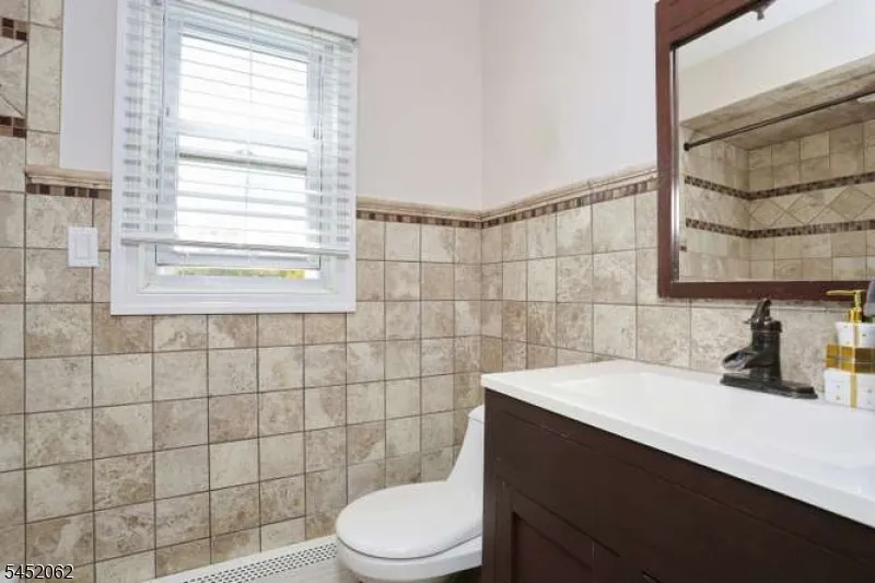 61 Intervale Rd Parsippany-Troy Hills, NJ 07005