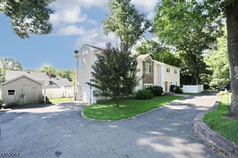 61 Intervale Rd Parsippany-Troy Hills, NJ 07005