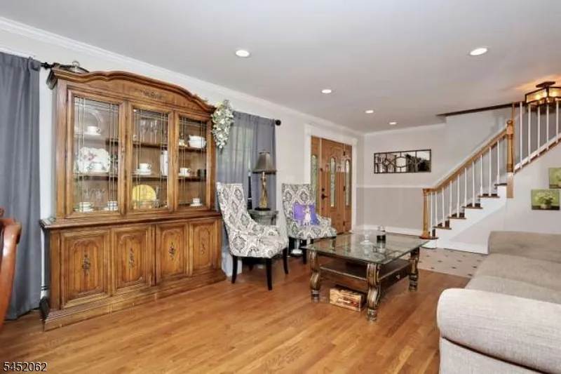 61 Intervale Rd Parsippany-Troy Hills, NJ 07005