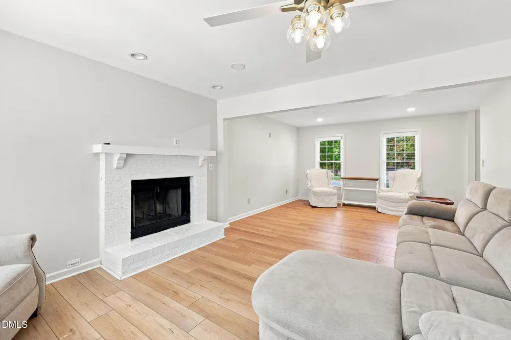 400 Thorndale Drive Dunn, NC 28334