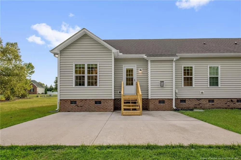 132 Hurdle Lane Raeford, NC 28376