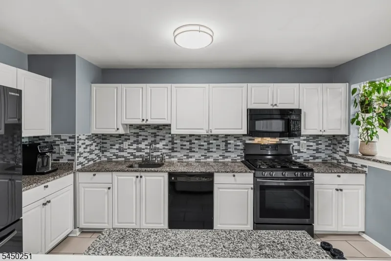 262 Retta Ct Piscataway, NJ 08854