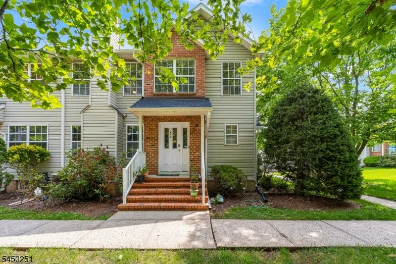262 Retta Ct Piscataway, NJ 08854