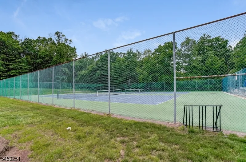 262 Retta Ct Piscataway, NJ 08854