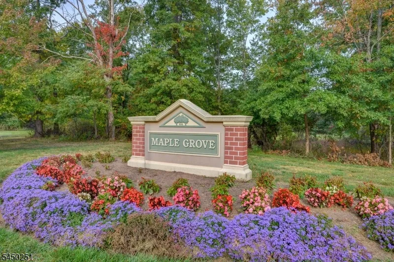 262 Retta Ct Piscataway, NJ 08854