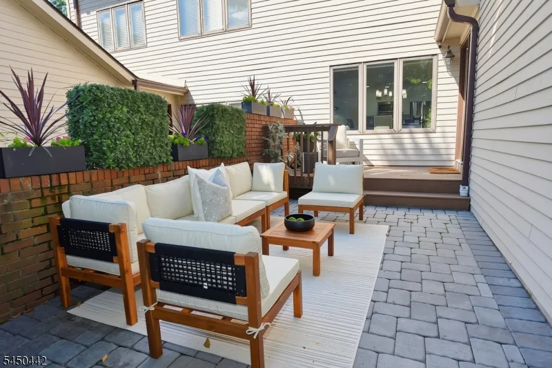 89 Fisher Rd Mahwah, NJ 07430