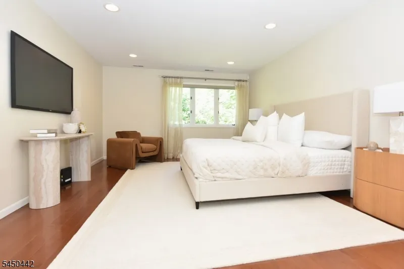 89 Fisher Rd Mahwah, NJ 07430