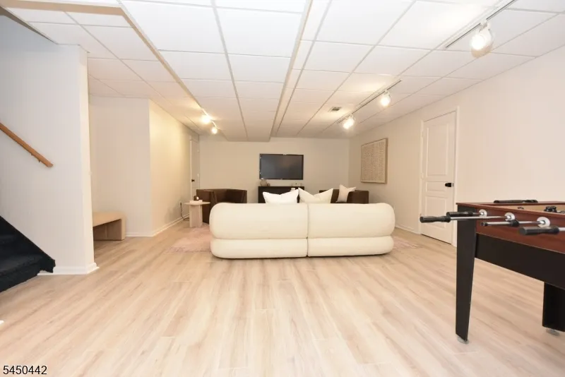 89 Fisher Rd Mahwah, NJ 07430