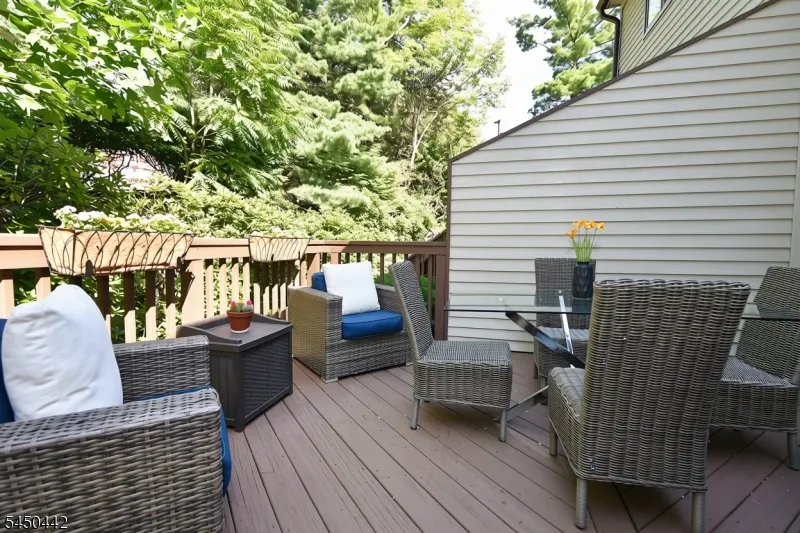 89 Fisher Rd Mahwah, NJ 07430