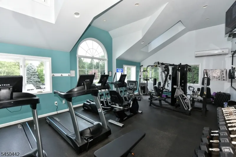 89 Fisher Rd Mahwah, NJ 07430