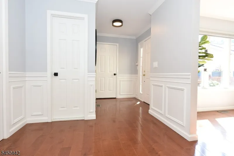 89 Fisher Rd Mahwah, NJ 07430
